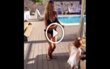 Hülya Avşar’ın Bikinili Dansı Sosyal Medyayı Salladı